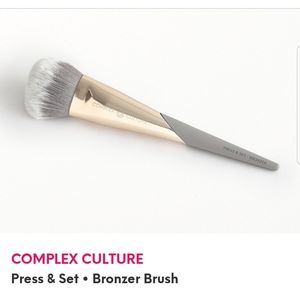 NEW Complex Culture face brush